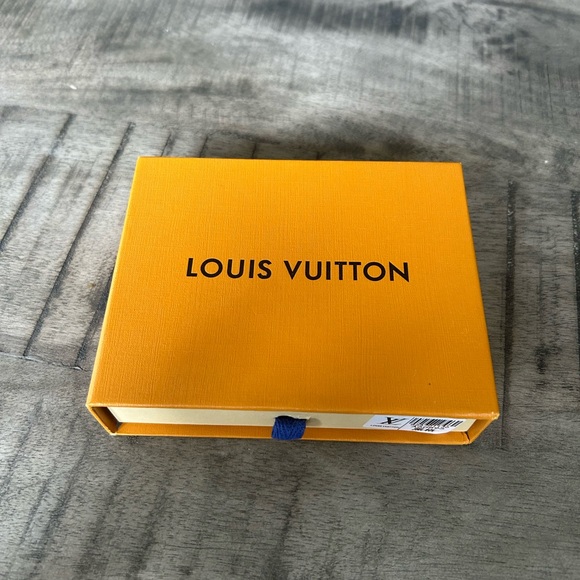 Louis Vuitton Wallet - REAL - Picture 2 of 7